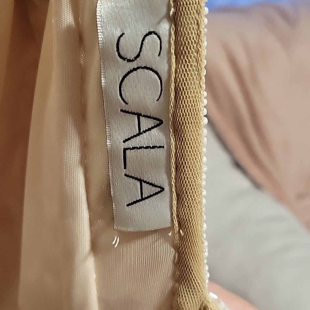 Scala Beige Backless Gown - Picture 10 of 11